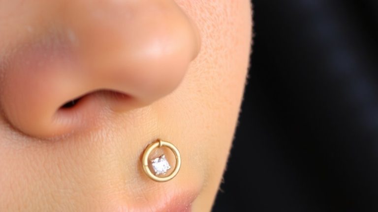best jewelry for nose piercing