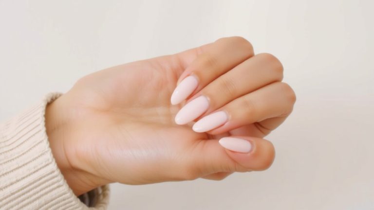 best nails for pale skin