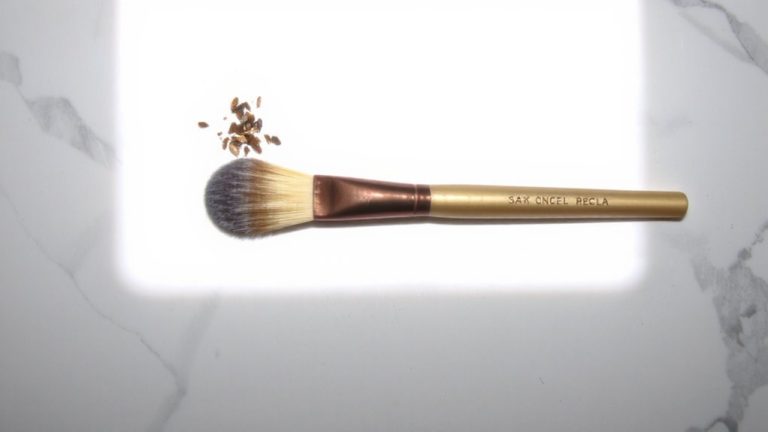 dual ended hygienic eyeshadow brushes