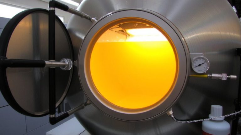 humidity control in polymerization