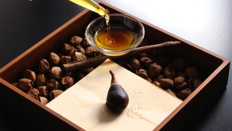 identifying balsamic notes in perfumery
