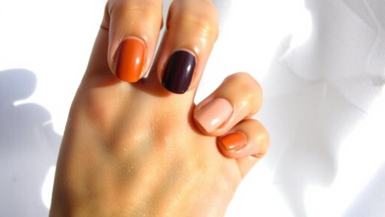 nail colors by skin tone