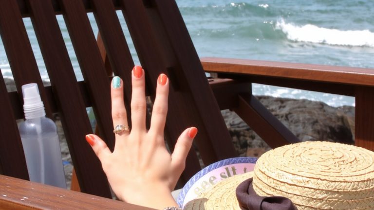 nail colors for cruises