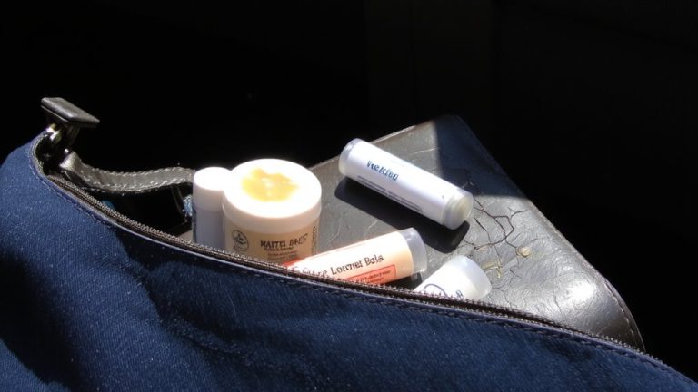 track expiration in purses or cars